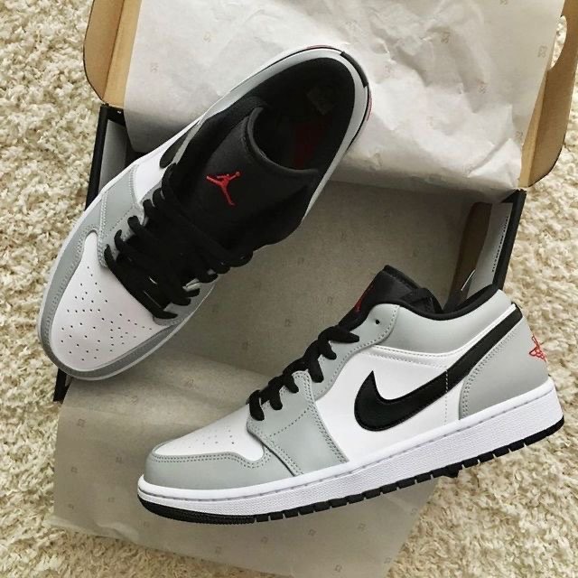 JORDAN 1WHITE GREY