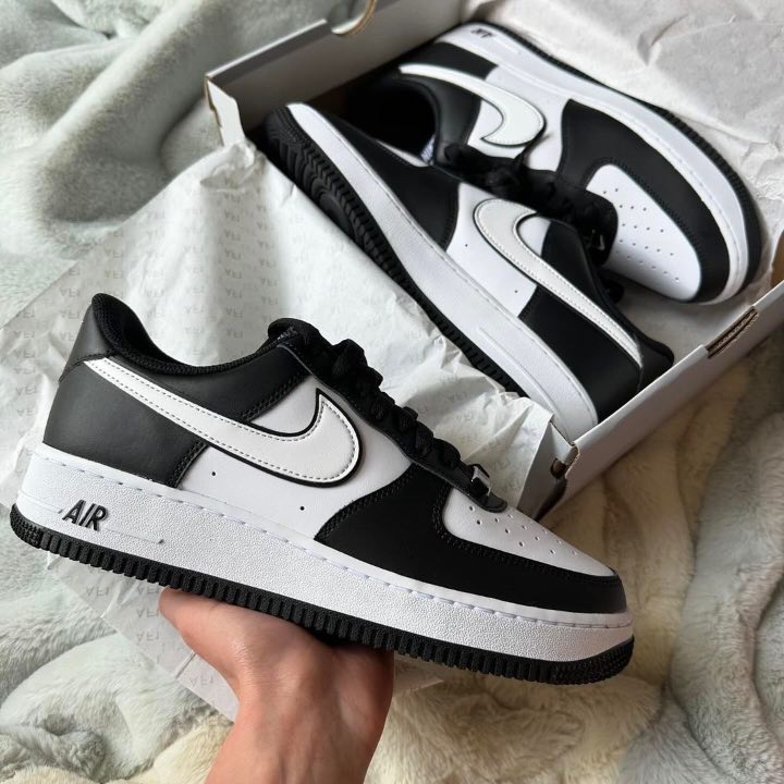AIRFORCE WHITE BLACK