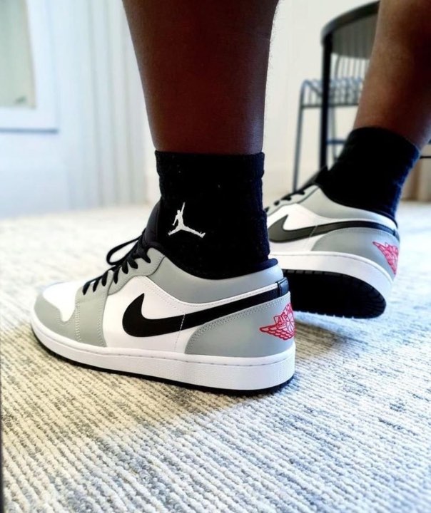 J 1 GREY WHITE
