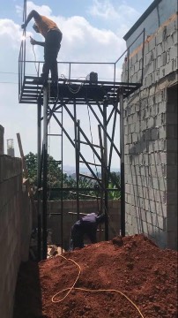 Stand tank