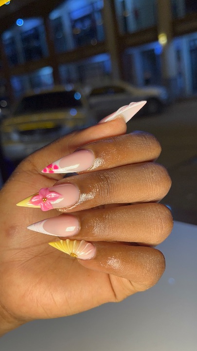 Nails designs β photo 3 of 10