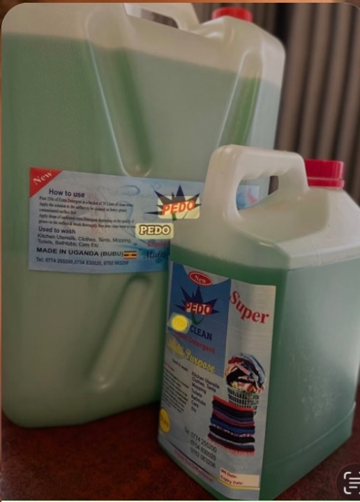 Liquid detergent